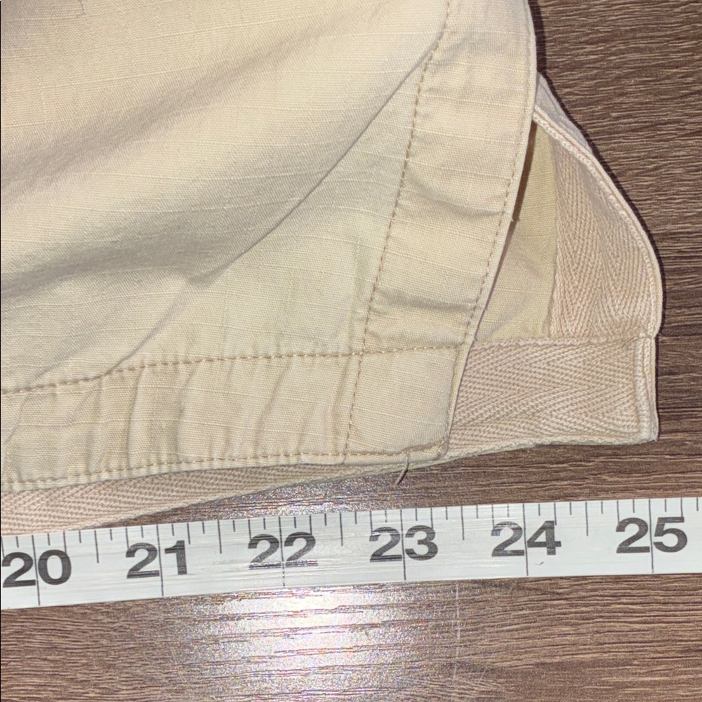 Lightweight Men's Shirt Jacket in Cream - Picture 7 of 10